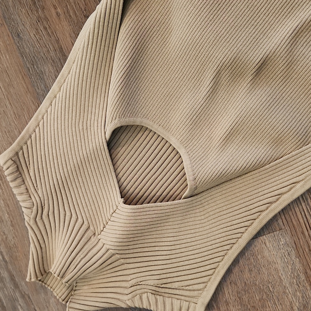 White House Black Market Cutout Sleeveless Ribbed Sweater - Picture 2 of 7